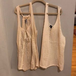 Bundle of 2 Tank Tops